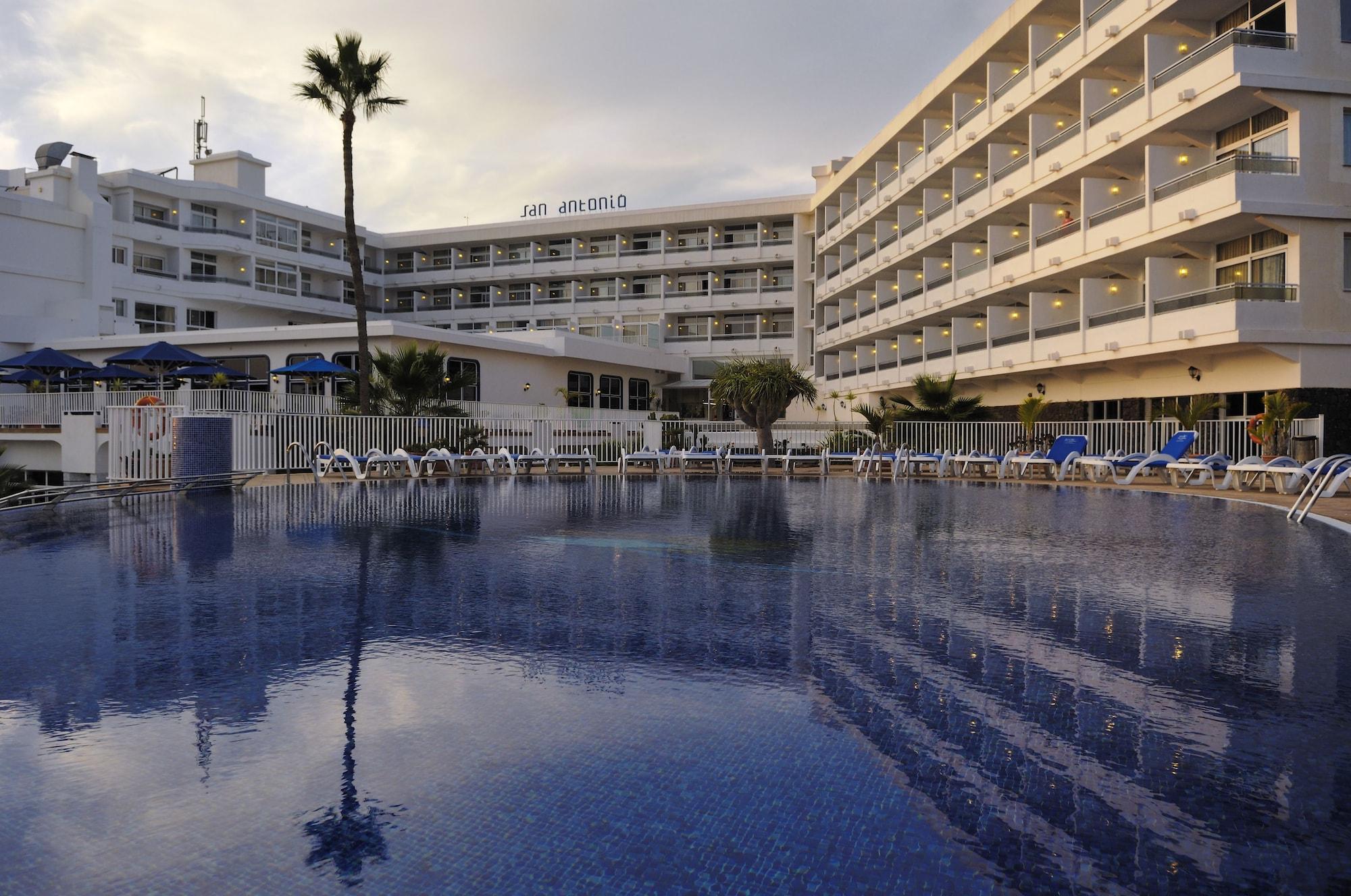 Vik Hotel San Antonio Пуэрто дель Кармен Экстерьер фото