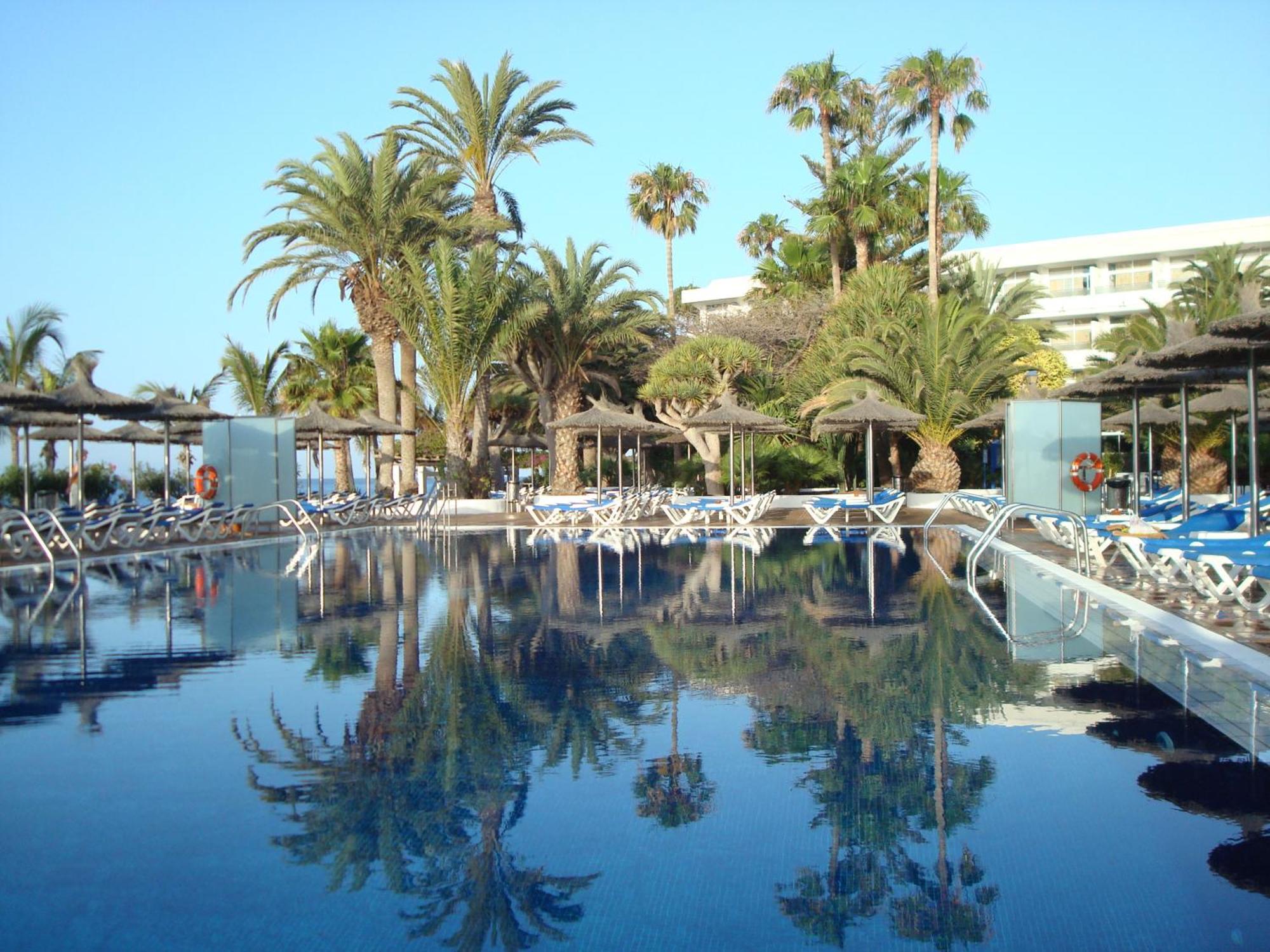 Vik Hotel San Antonio Пуэрто дель Кармен Экстерьер фото